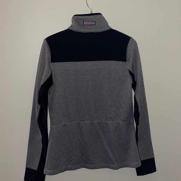 Woman’s Vineyard Vines grey and black athletic quarter zip - Picture 4 of 6